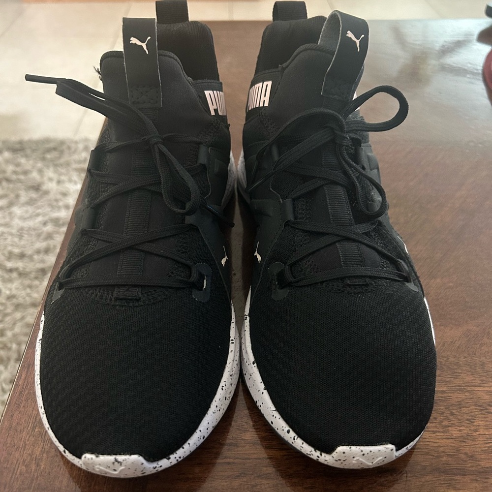 Puma tennis shoes